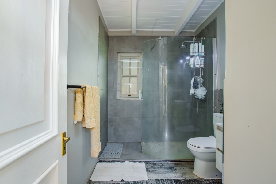 7 Bedroom Property for Sale in Franschhoek Western Cape